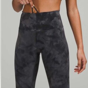 Lululemon wunder train size 8